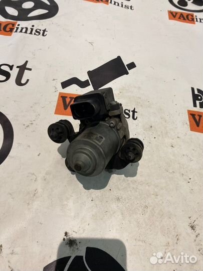 Вакуумный насос тормозов Vw Passat B6 3.2 2007
