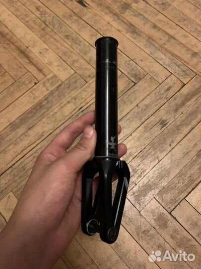 Вилка для трюкового самоката