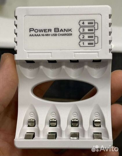 Зарядное устройство с АКБ х 4 шт типа ааа 900мАч