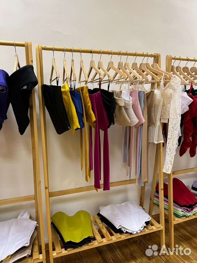 Вешалка напольная деревянная