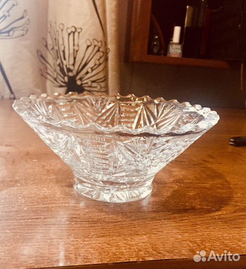 Ваза хрустальная