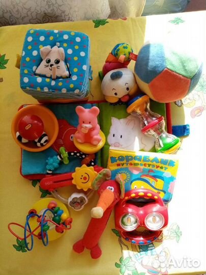 Большой пакет фирменных развивающих игрушек