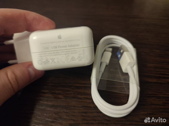 Оригинальная зарядка Apple