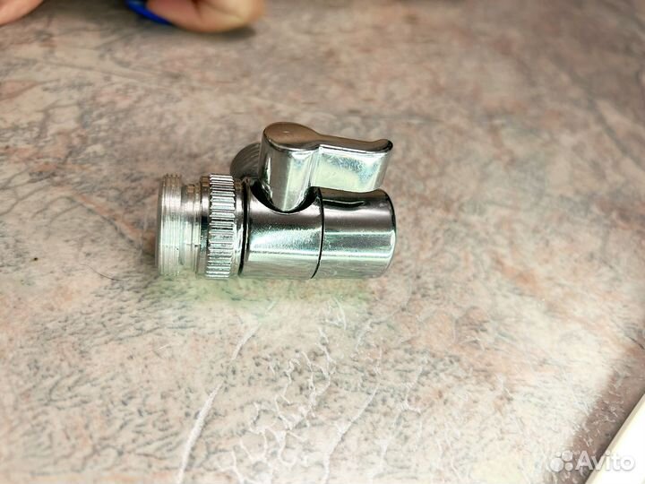 Дивертор для смесителя новый