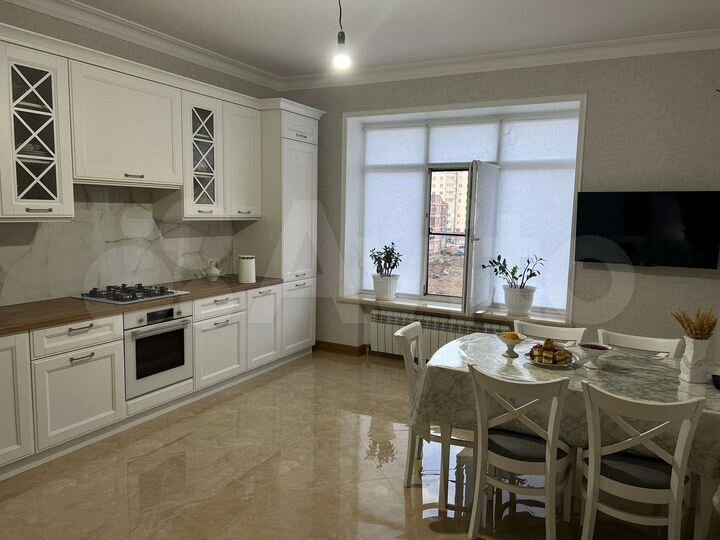 3-к. квартира, 115 м², 4/4 эт.