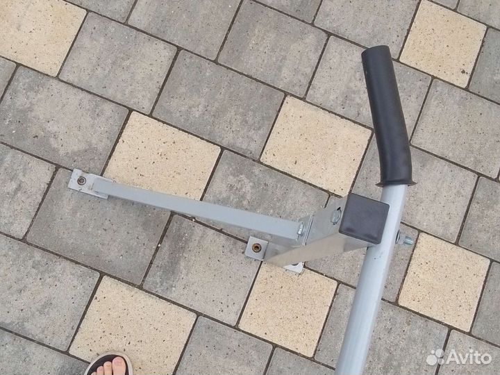 Турник настенный бу