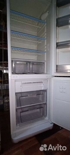 Холодильник Ariston бу