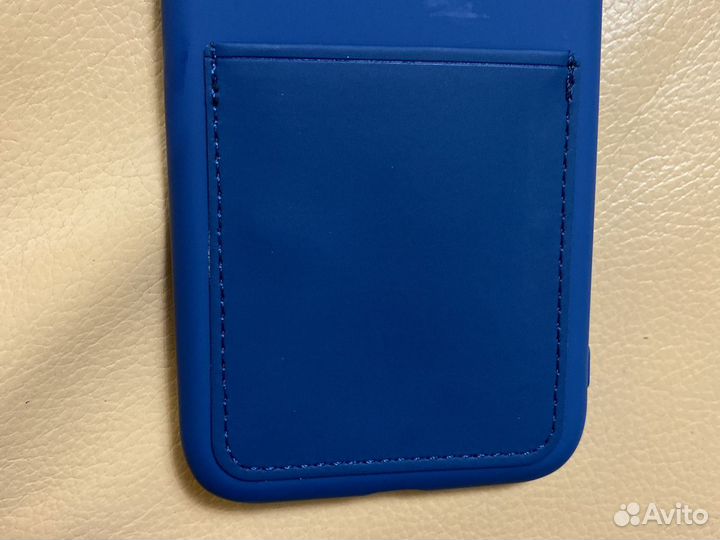 Чехол на iPhone 11 с визитницей