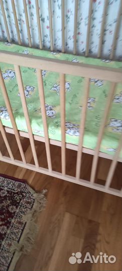 Детская кроватка
