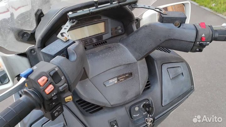 Suzuki Burgman (SkyWave) 650 2012