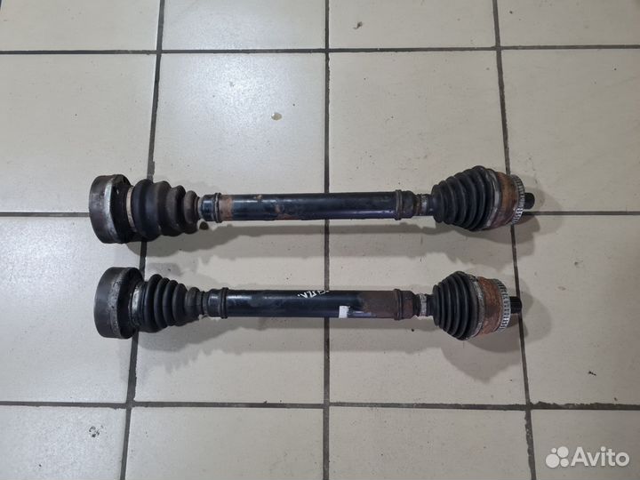 Передний привод в сборе Audi a6 c5