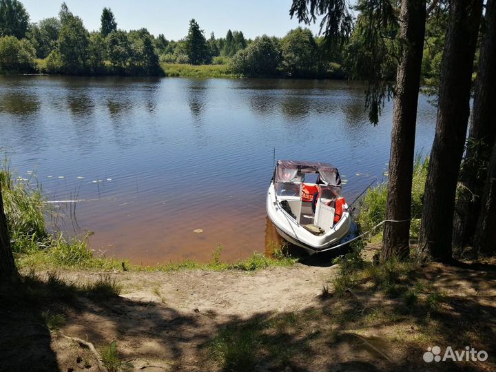 Катер, моторная лодка
