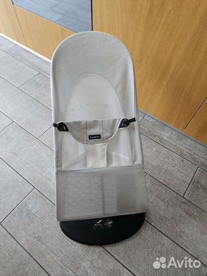 Шезлонг Babybjorn Bliss Mesh