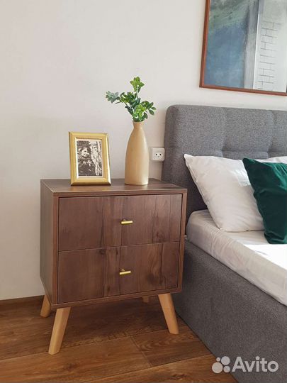 Тумба прикроватная