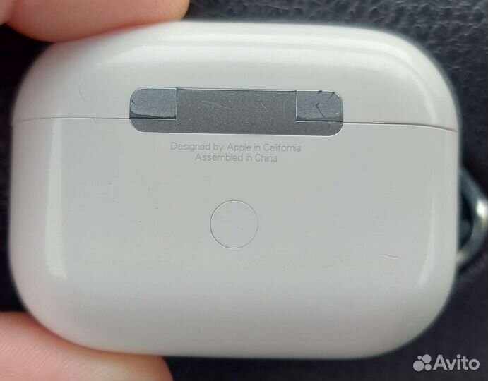 Зарядка на iPhone наушники pro