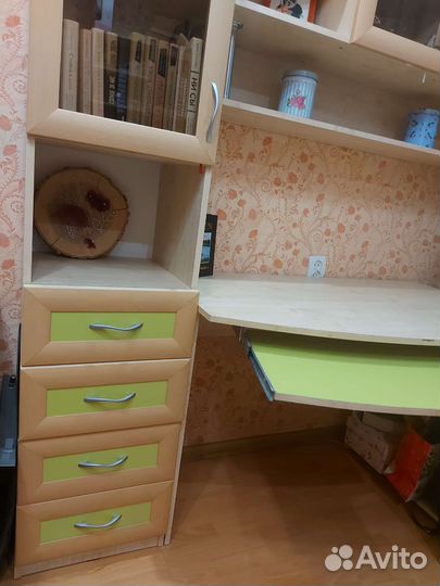 Детский школьный уголок