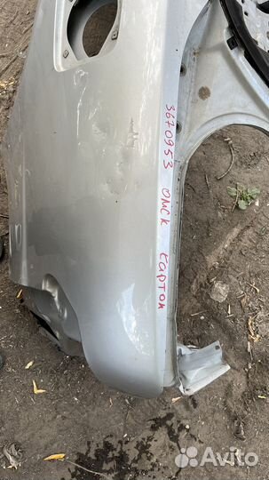 Крыло заднее левое toyota carina ed