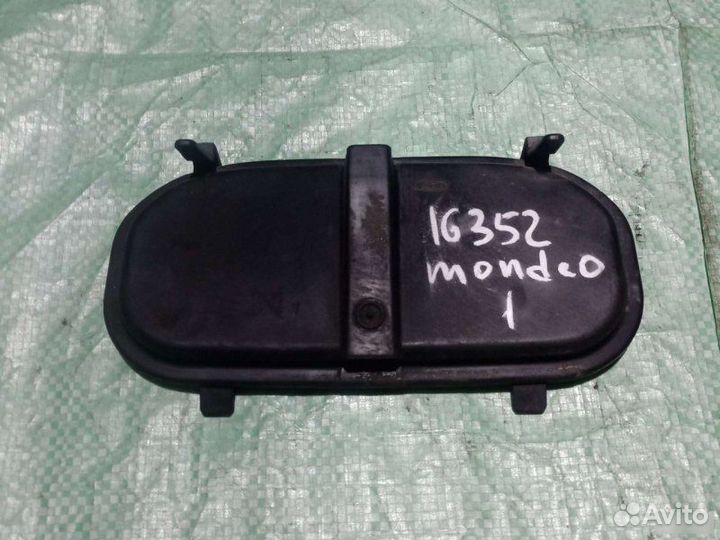 Крышка фонаря задняя Ford Mondeo 1