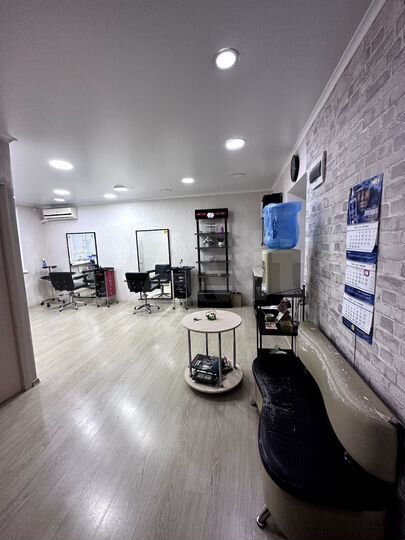 2-к. квартира, 43 м², 1/5 эт.