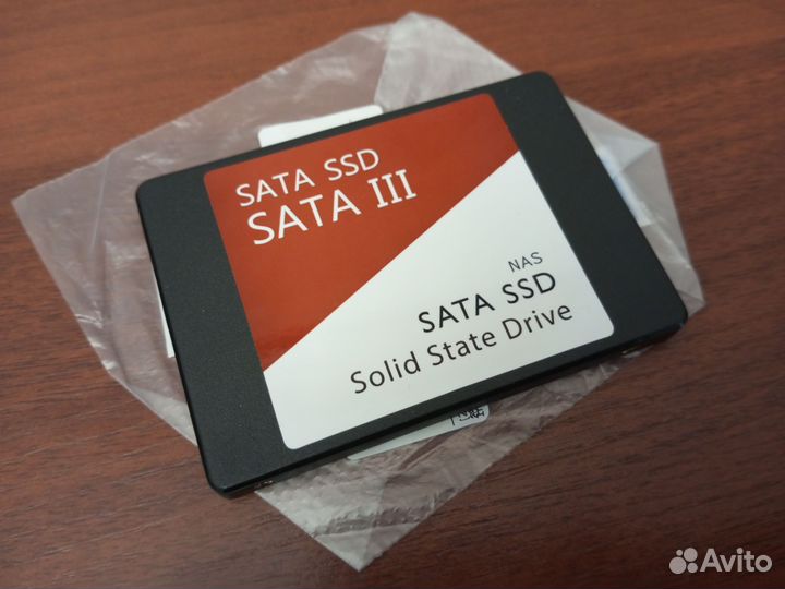 SSD 4 TB новый