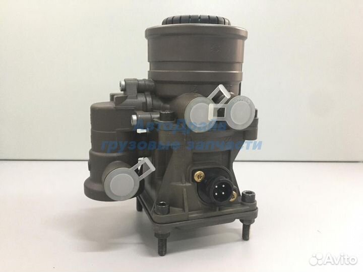 Кран тормозной Скания 4 серия 1499798