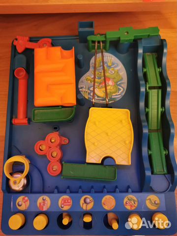 Бизиборд загони упрямый шарик