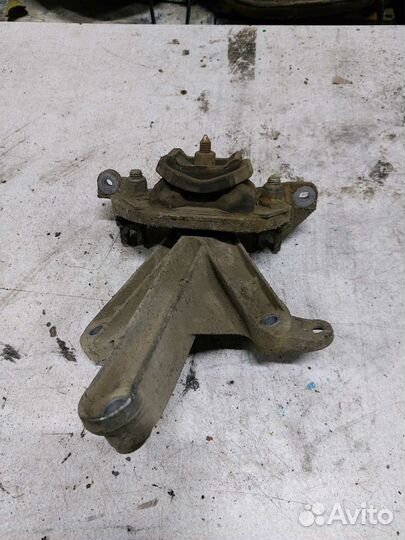 Подушка двигателя левая Renault Logan 1 6