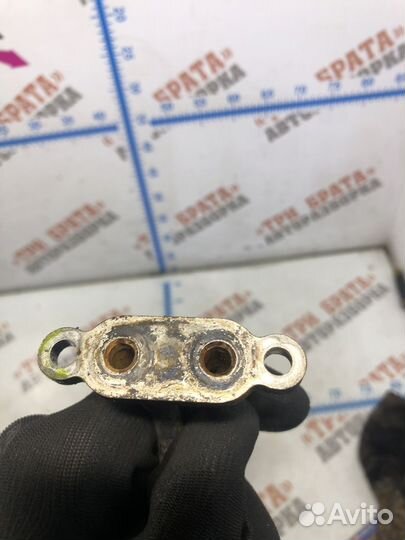 Ниссан Трубка / шланг охлаждения турбины подача