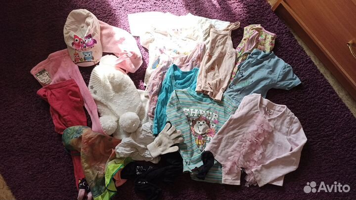 Отдам вещи на девочку 3-5 лет