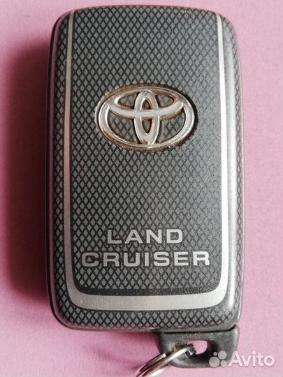 Брелок-Toyota land cruiser