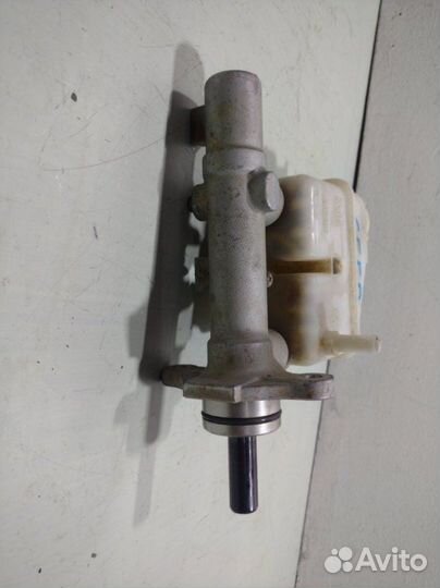 Главный тормозной цилиндр Kia Ceed 1