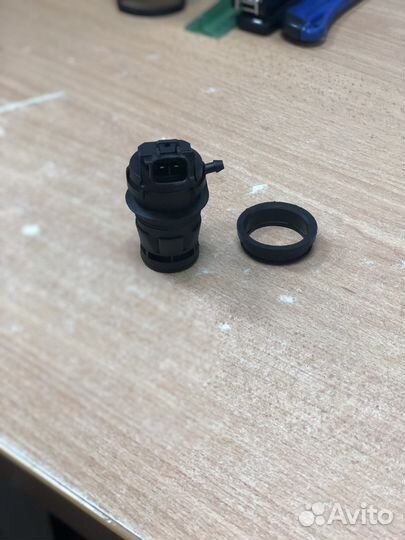 Моторчик омывателя Toyota Camry LC RAV prado