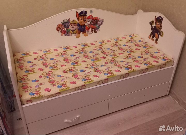 Детская кровать с матрасом бу