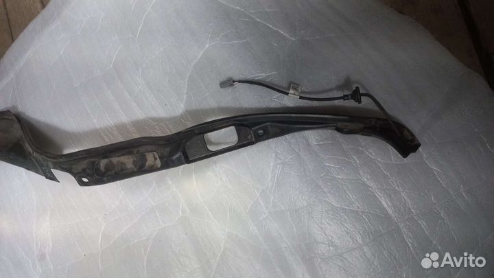 Датчик крышки багажника на nissan murano z52