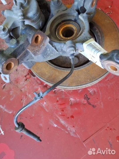 Ступица Mazda Demio DE3FS (Переднее Левое)