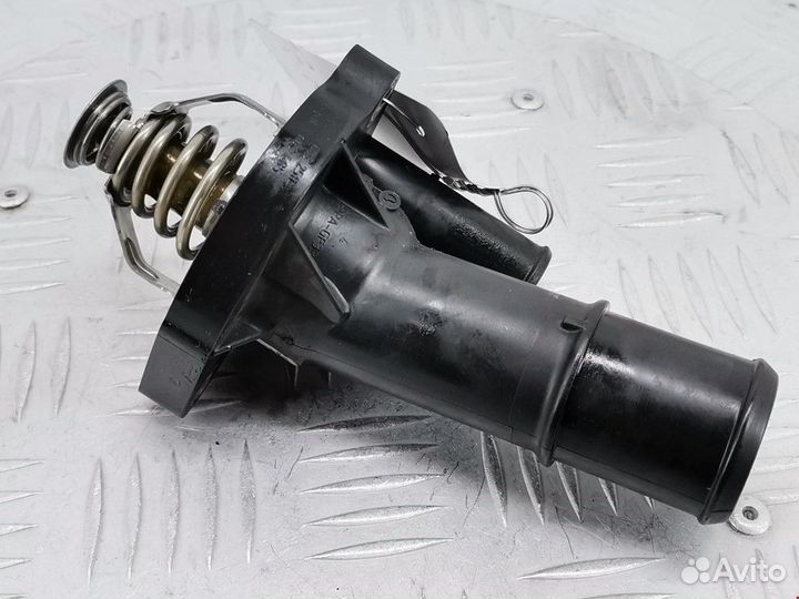 Корпус термостата Ford C-Max 2004 1476110