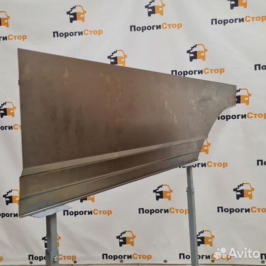 Карман выше молдинга правый MB Sprinter 906 maxi