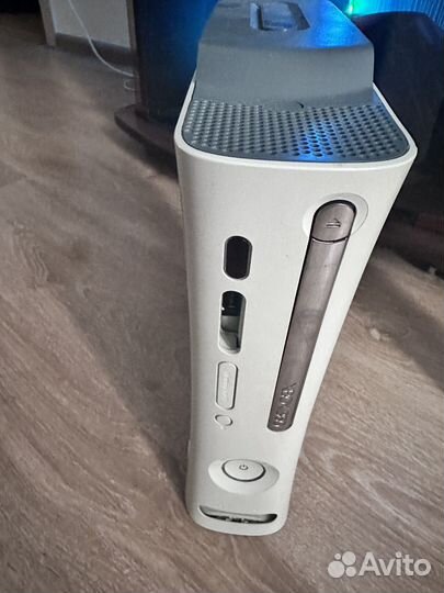 Xbox 360 прошитый freeboot