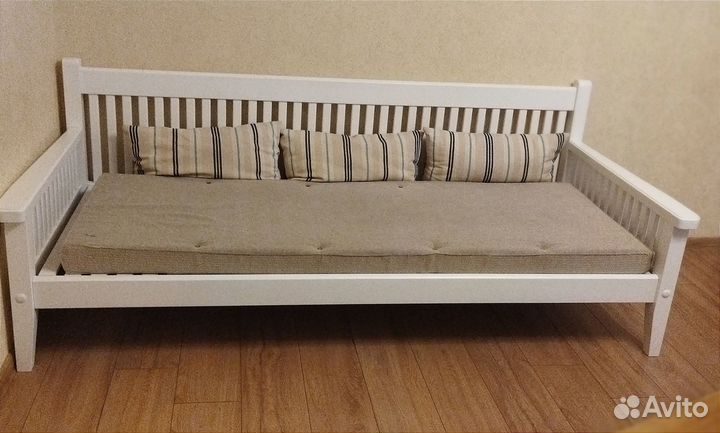 Диван прямой новый