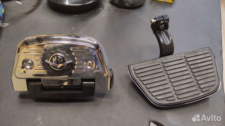 Подножки для мотоцикла Harley Davidson