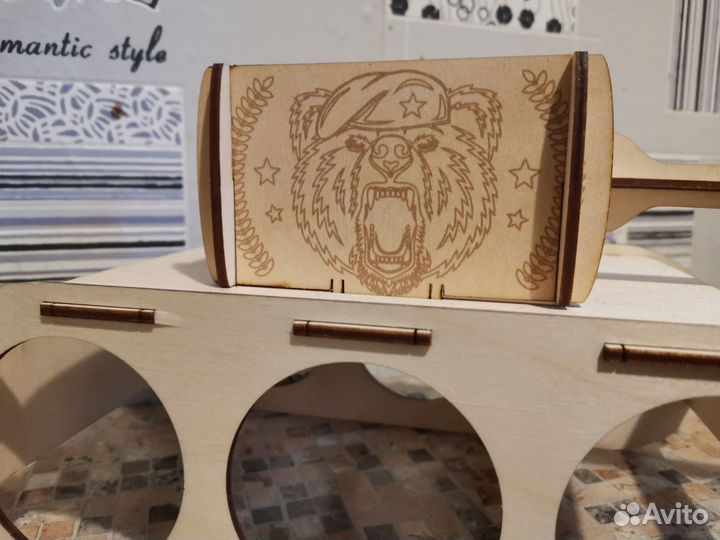 Подставка, подарок на 23 февраля мужчине