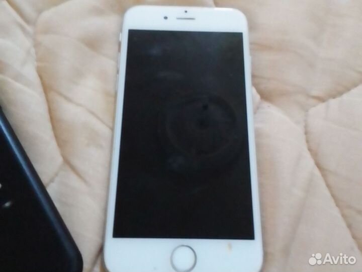 Телефон iPhone