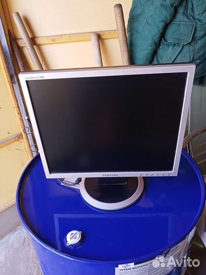 Монитор Samsung