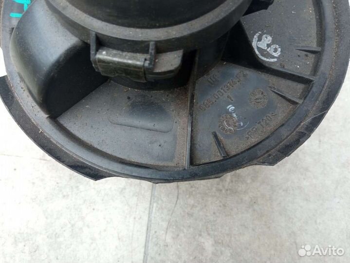 Моторчик печки Renault Laguna 2 885001315