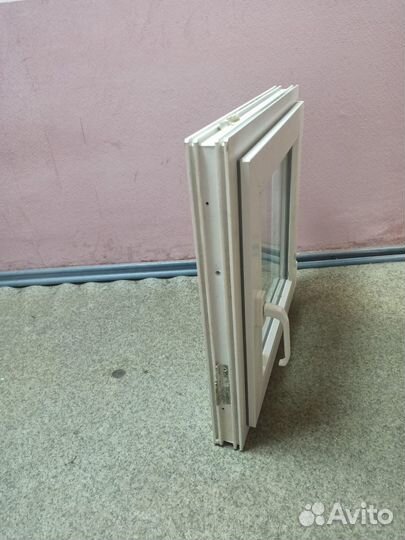 Продам пластиковое окно 66*66*6 в отлич. состоянии