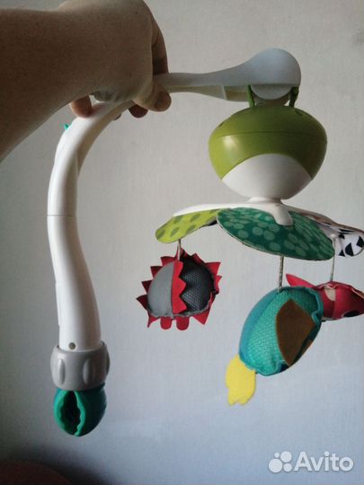 Мобиль на кроватку из фетра