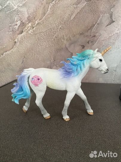 Единогорог schleich