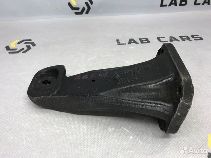 Кронштейн опоры двигателя правый Bmw X5 E53