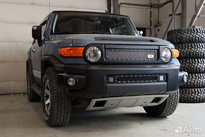 Решетка BMS серия RS (под доп. свет) в штатный бам