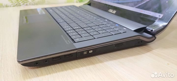 Asus core i5/ ssd/ 8 озу/ 1gb video